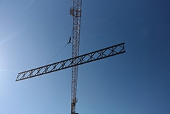 中建六局呼和浩特振華購(gòu)物中心貝雷梁跨度18米